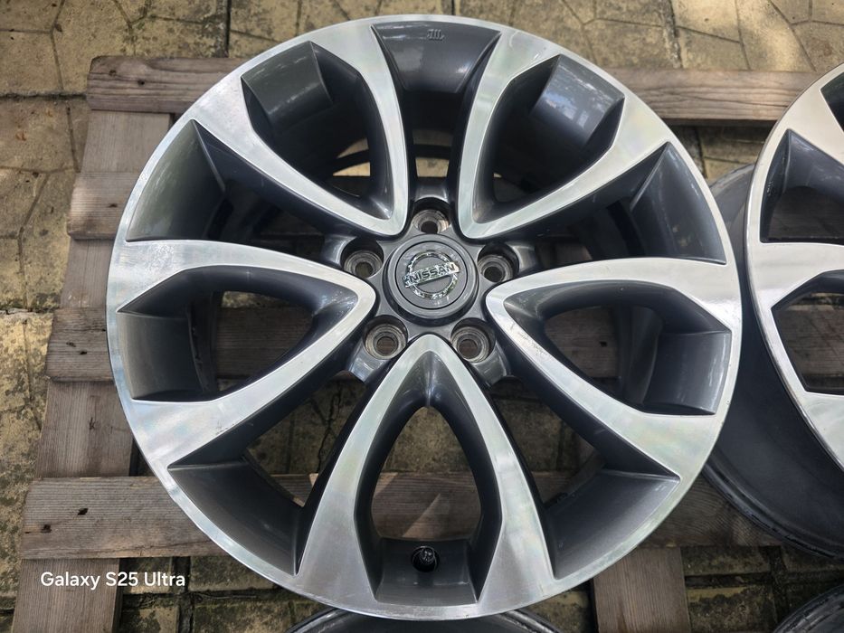 Лети джанти 17ки 5х114.3 Nissan