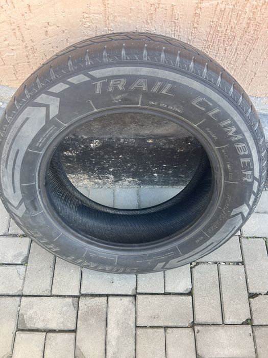 Продам шины 225/65 R17