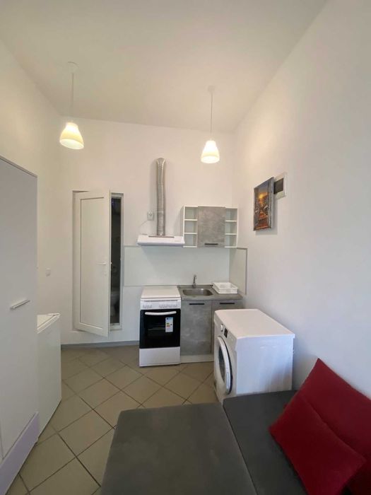 Дава се под наем Едностаен апартамент в Варна, Погреби - 35 кв.м за 278.97 € - Снимка #1