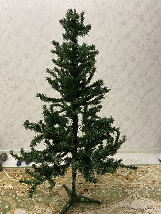 Продам Ёлку в отличном состоянии
