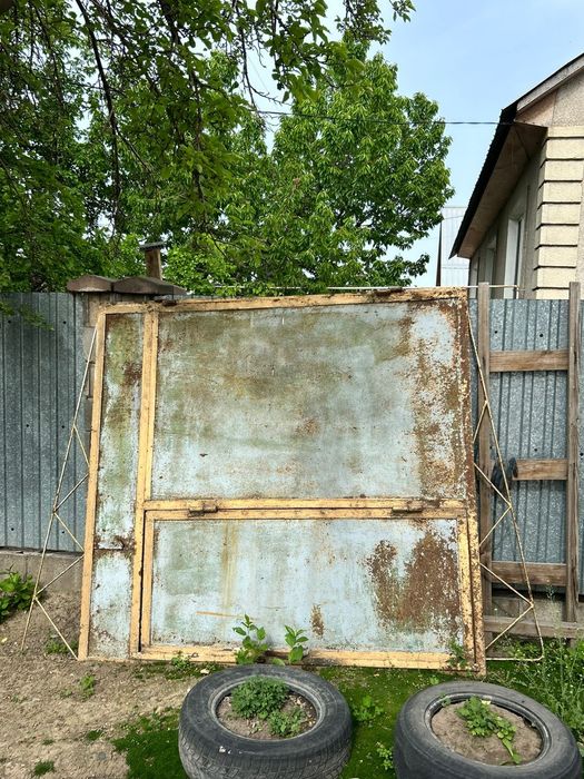 Продам металлические ворота