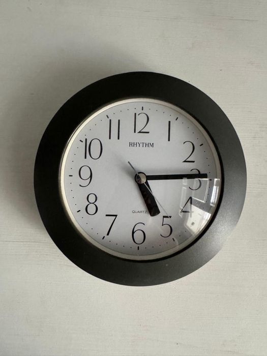 Продам часы настенные ИКЕА