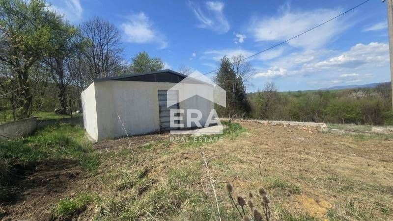 Ексклузивно! Ера Тера продава УПИ в с. Каленовци.