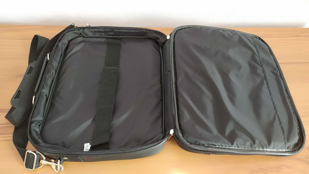 Чанта за лаптоп от еко кожа