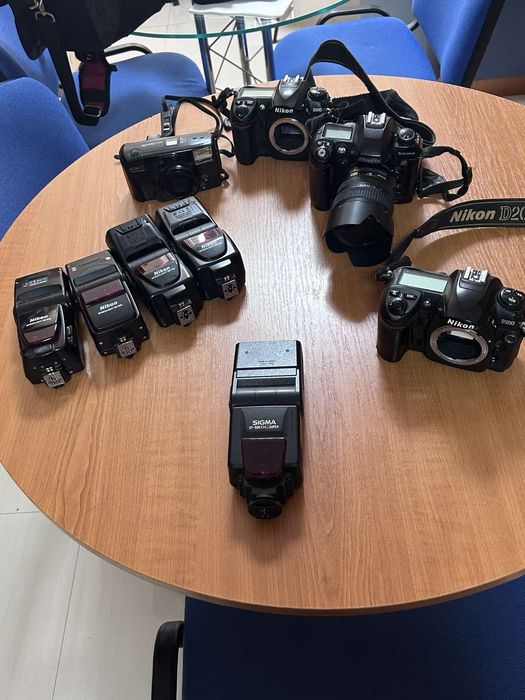 Лот фототехника за части или ремонт – Nikon, Fujifilm, Olympus, светкавици
