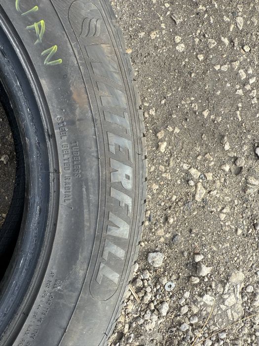 2 боря летни гуми Waterfal 235/55 R17 Dot 0722 ном 207