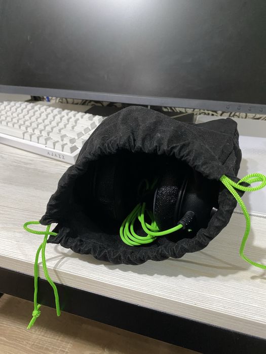 продаю наушники Razer BLACKSHARK V2 X