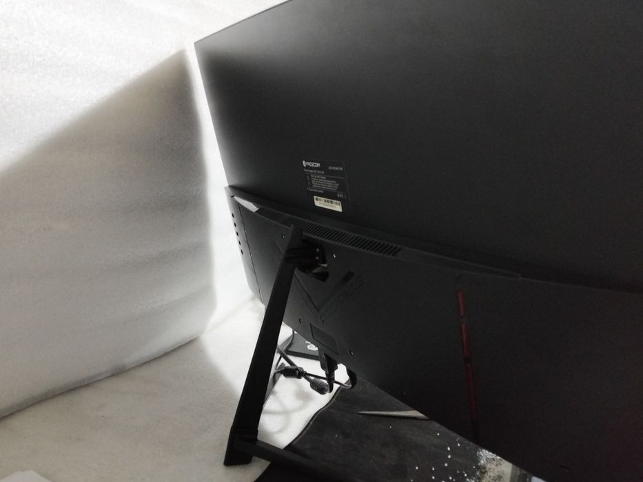 Manitor Facecom 165Hz. 27 Razmer IPS ekran
