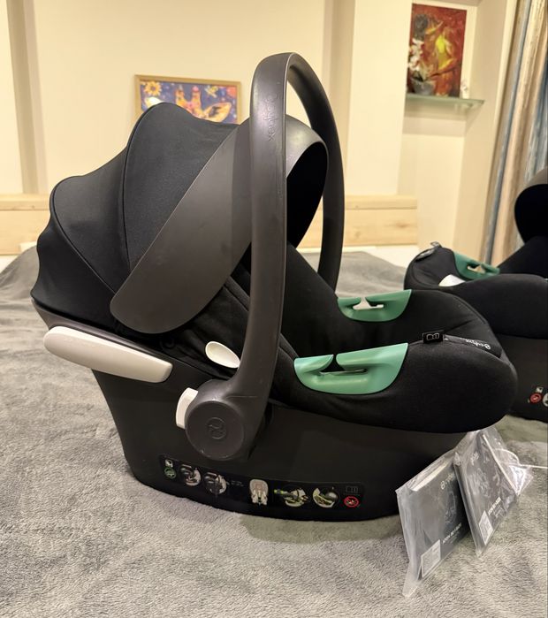 2 броя столчета за кола Cybex Aton B2 i-Size, цвят Volcano Black