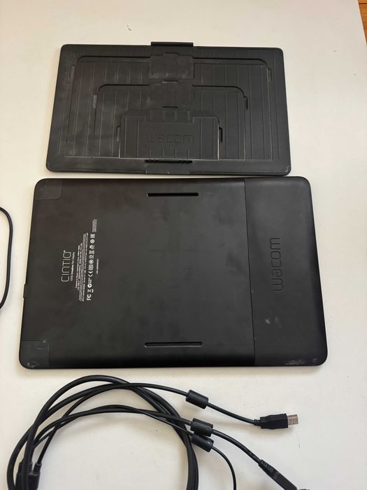 Wacom Cintiq 13HD Drawing Tablet