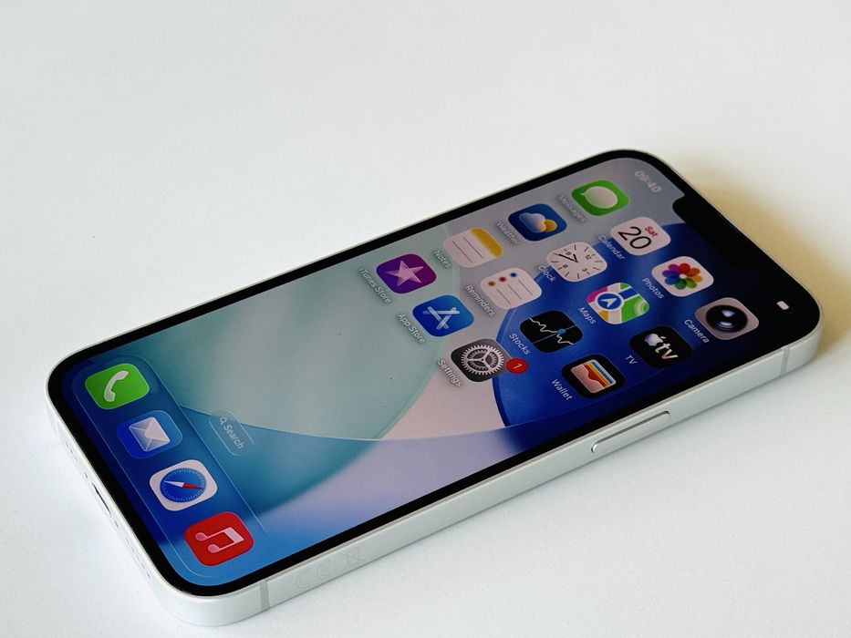 Iphone 16E 128GB White Гаранция 6 месеца