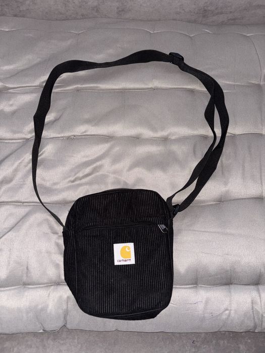 Барсетка carhartt в хорошем состояние