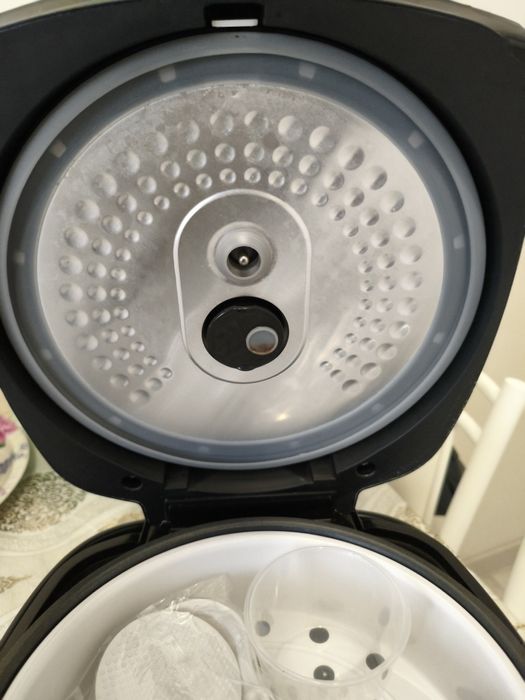 Мультиварка Maunfeld MF-1622BK