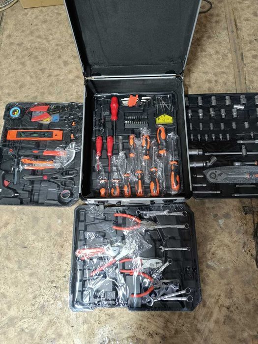 Набор инструментов.