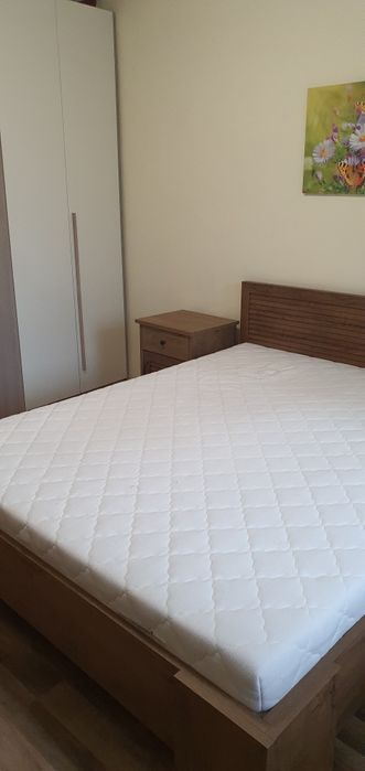 Дава се под наем Четиристаен апартамент в Плевен, Идеален център - 100 кв.м за 510 € - Снимка #3