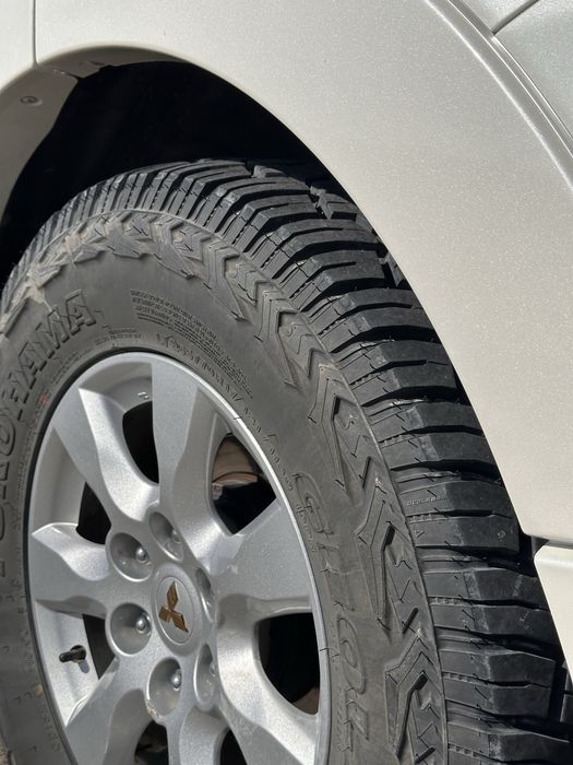 Продам покрышки Yokohama