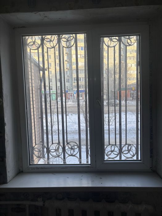 Поастик окно 140*140