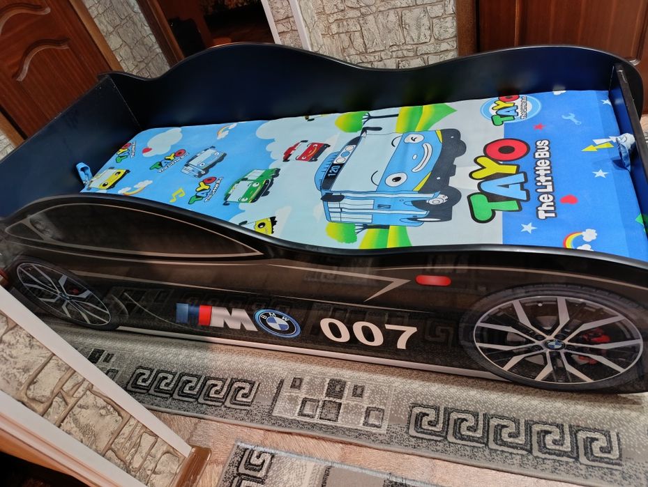 Кровать детская BMW