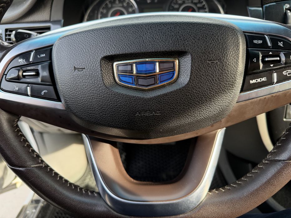 Рул БУ кадиллак дизайн