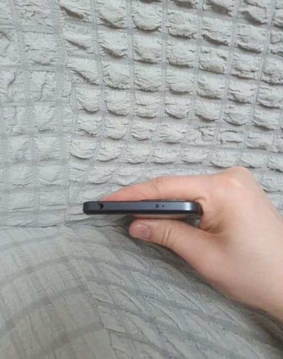 Srochna sotiladi Xiaomi Redmi Note 12 Xotirasi 6+6/128GB Rangi Black