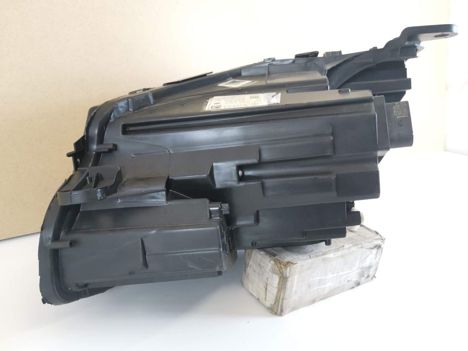 Фар Дясен MultiBeam Led Мерцедес-Бенц Е-Клас W213 Оригинален В Добро С