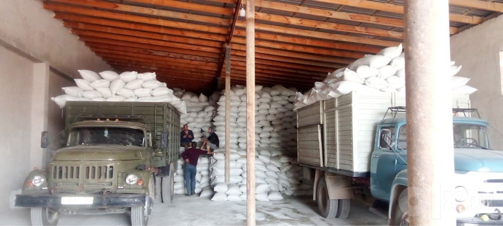 Ohangaronda 67 sotixli baza arenda:Sklad 500m2+naves 300m2+ochiq hudud