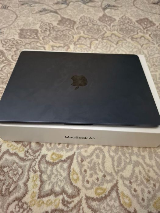 Macbook air m2 8/256