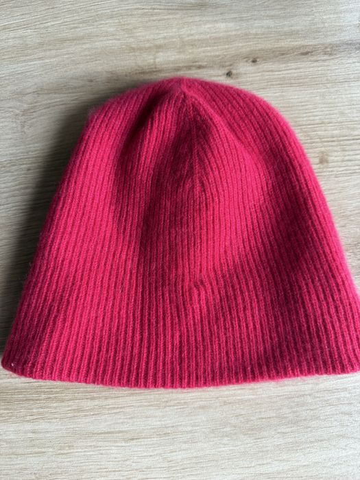 Caciula 100% Cashmere marca Galeries Lafayette