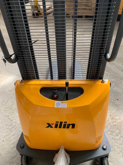 Штабелер электрический