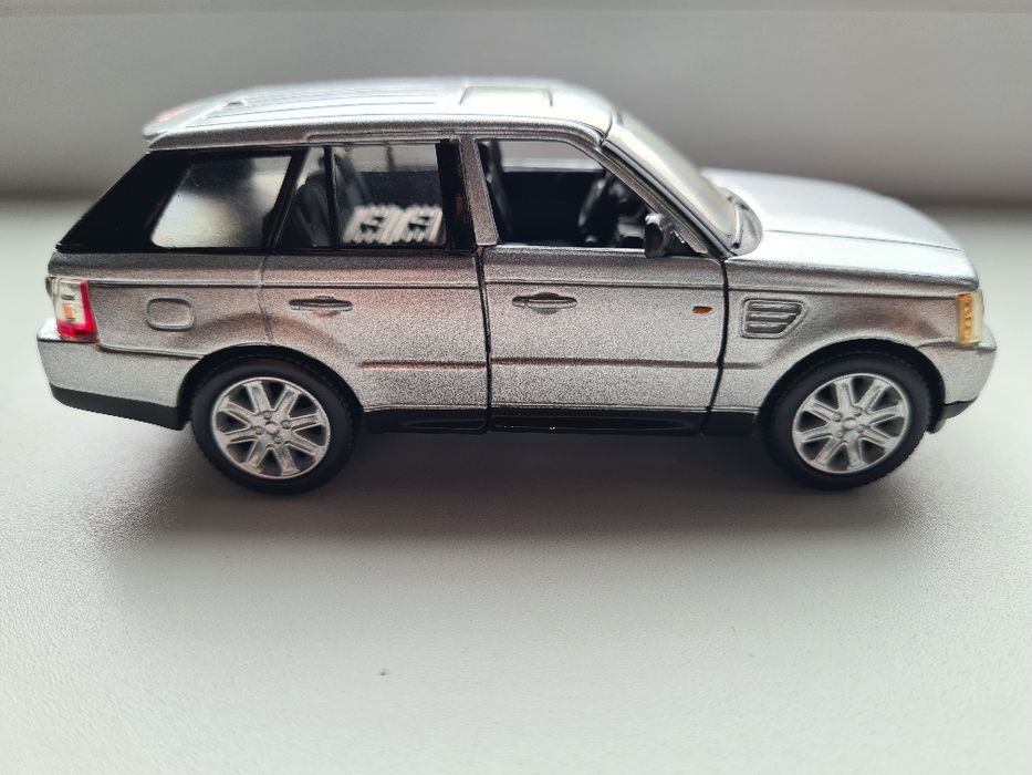 Машинка Range Rover металлическая