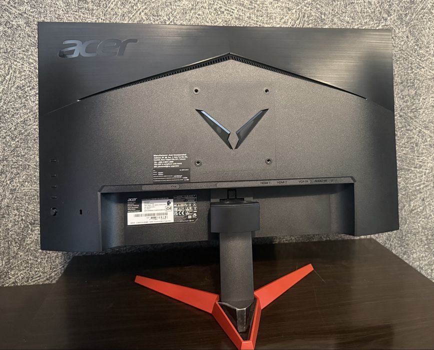 Монитор Acer VG240Y