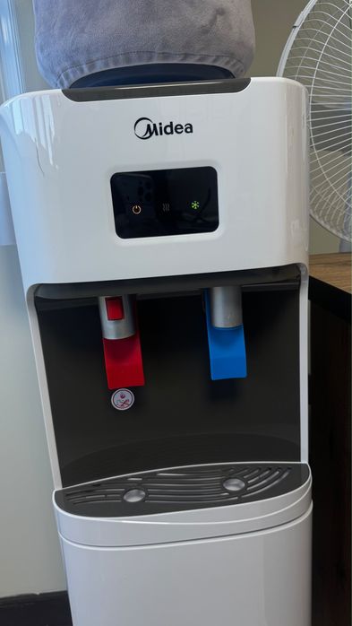 Продам кулер Midea в хорошем состоянии