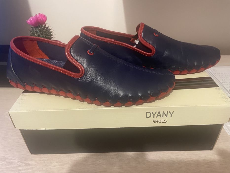 Vand pantofi piele naturala