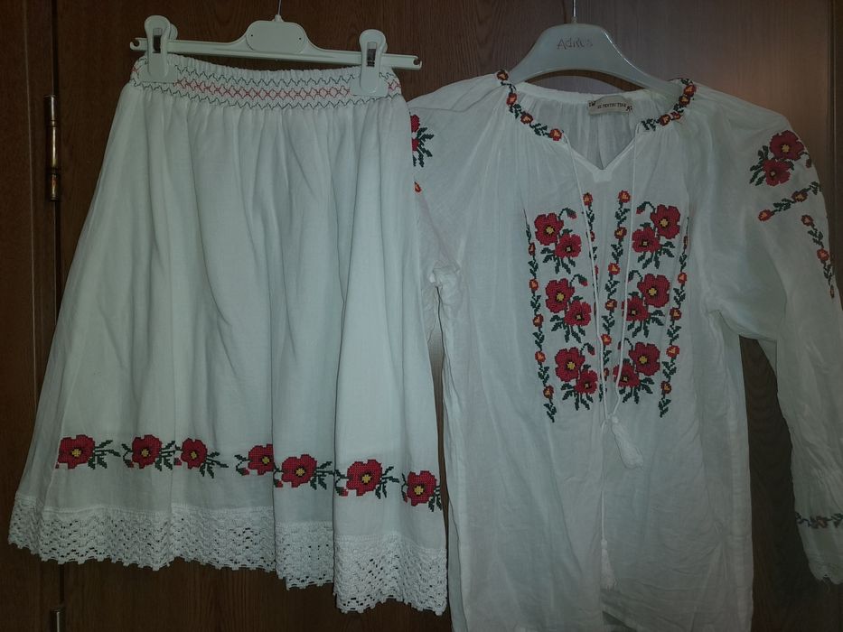 Ie costumație traditionala