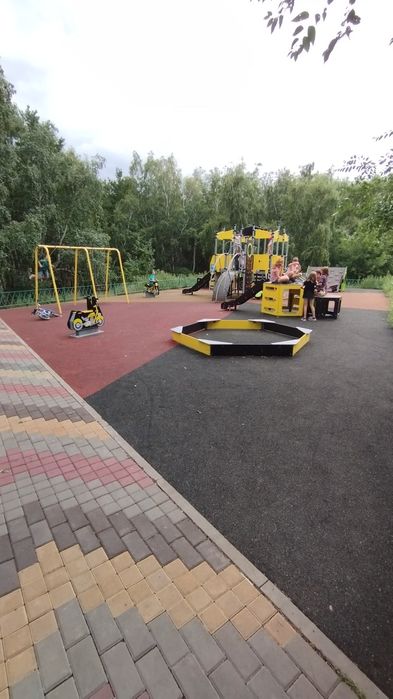 Сдам 2х комн квартиру