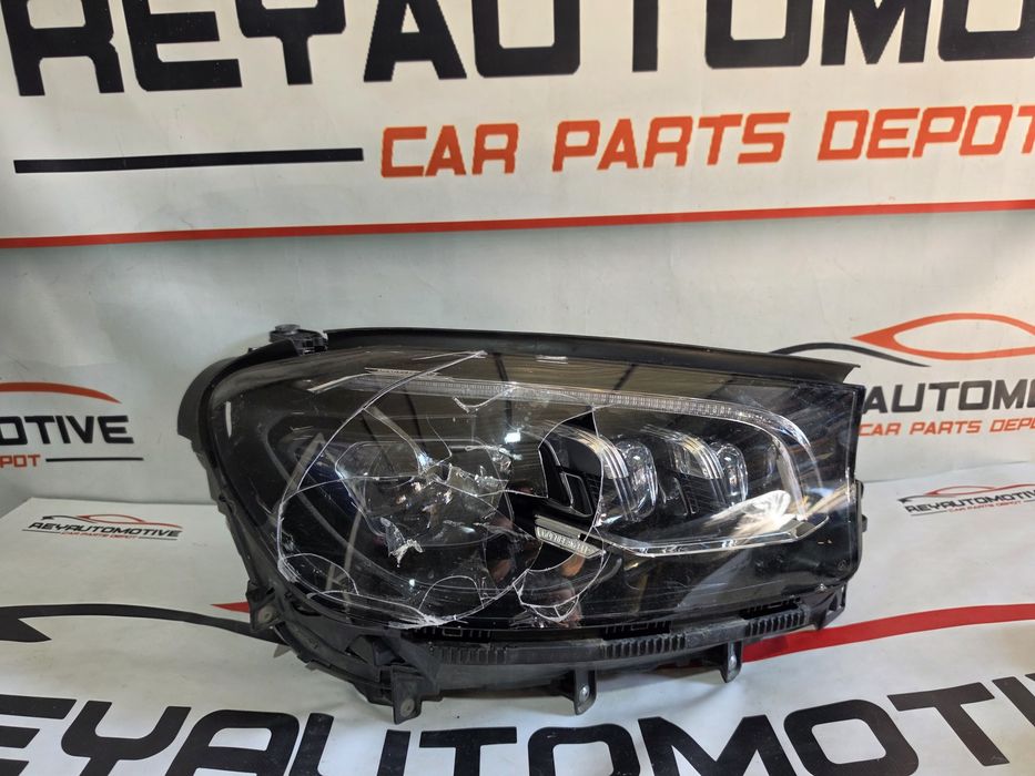 Far dreapta multibeam led Mercedes GLS W167 dupa 2019 cod A1679069007 avariat