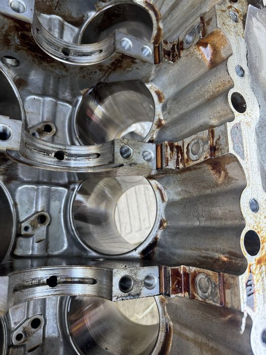 LC 200 буу матор