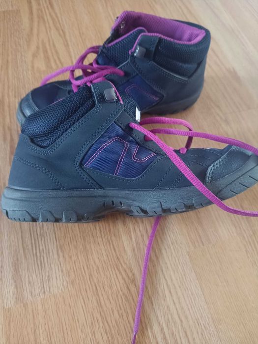 Bocanci Quechua fete drumetie MH100 mid marime 38 EU