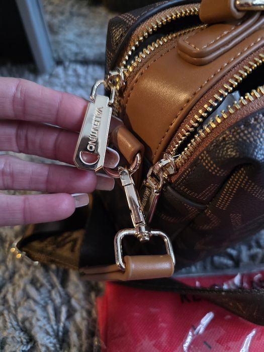 Оригинална чанта Valentino уникална