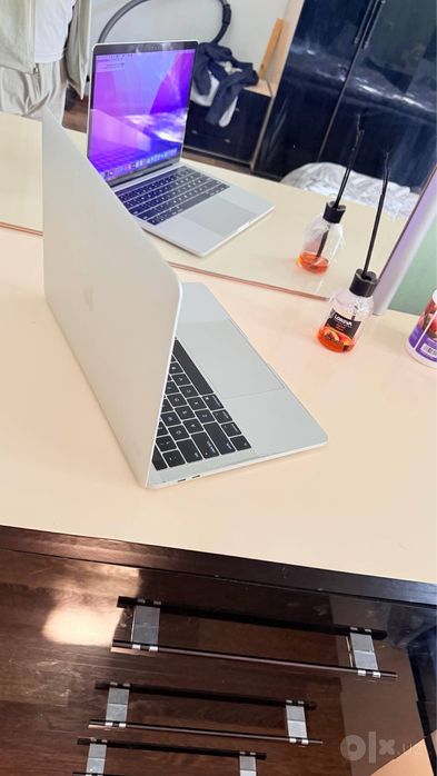 MacBook Pro i 5 315$