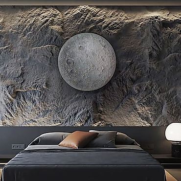 Декоративная Луна на стене