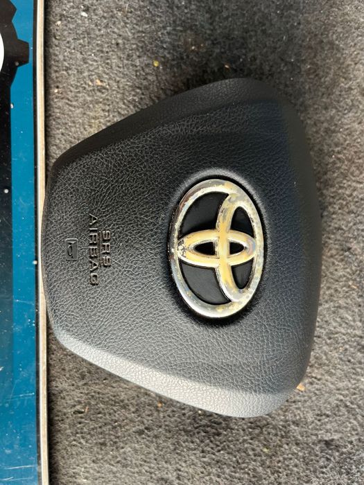 Бег еърбег аирбег Airbag Toyota Avensis