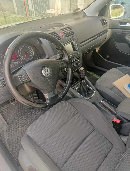 Vând VW Golf 5 motor 2.0 diesel, 140 cp