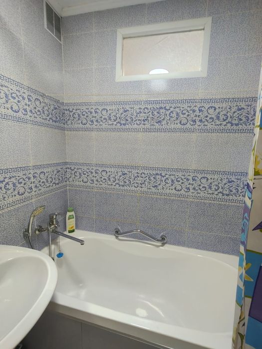 Продам квартиру 6 МК 68 дом 4 этаж