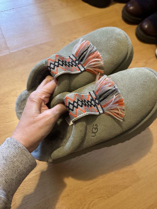 Papuci UGG platforma