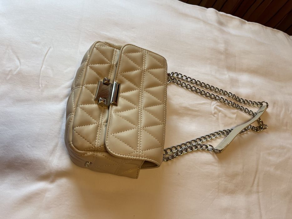 Дамска чанта бежова