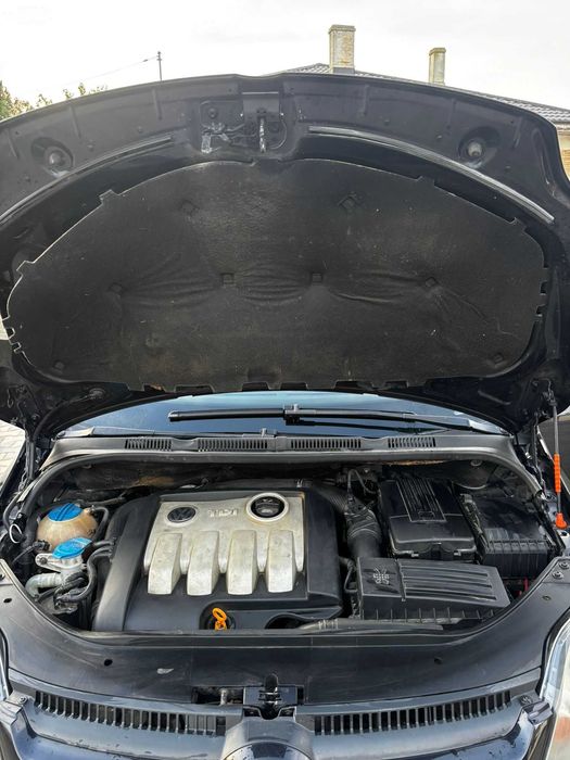 Volkswagen Golf V 1.9 TDI 105 CP, an fabricatie  2005