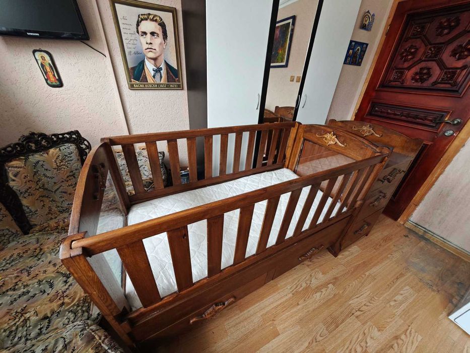 Детска кошара от Дърворезба