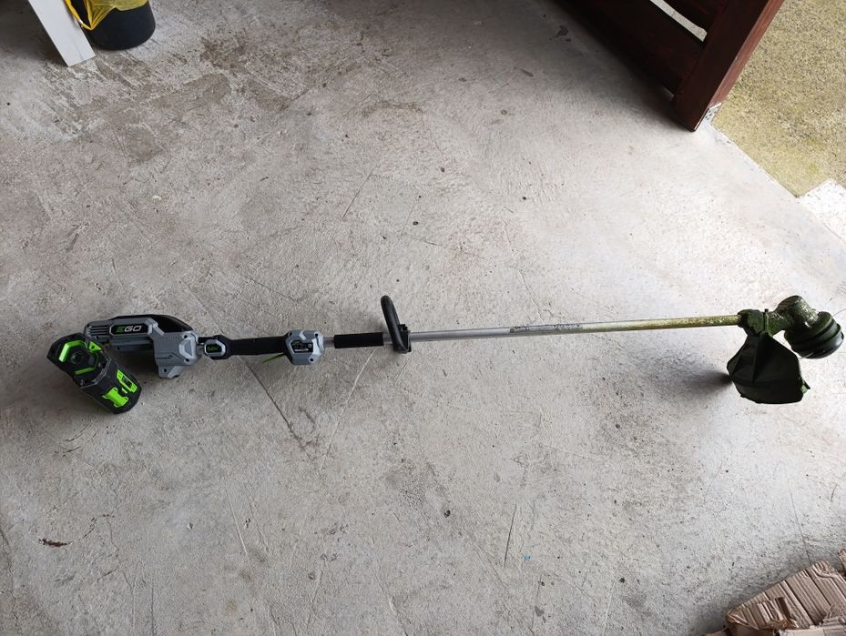 Coasa electrica ego power pe acumulator  TS1510E