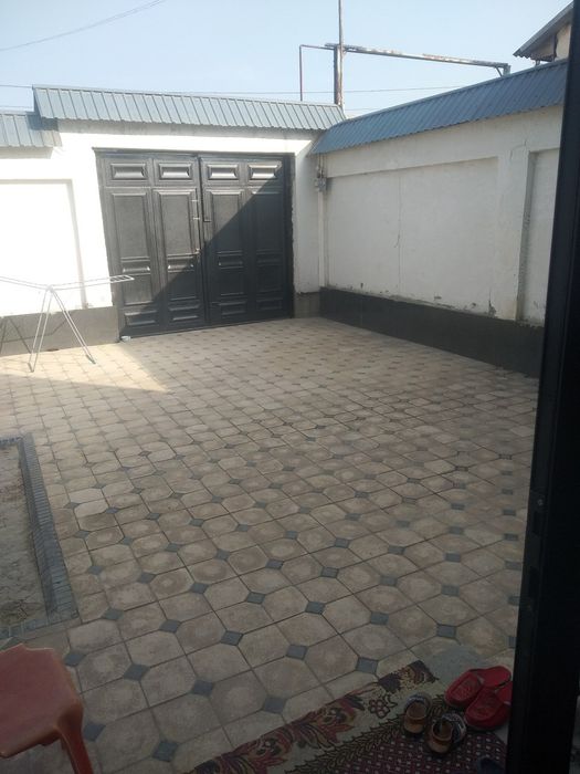 1,5 sotikga qrilgan 160 kv metrlik katej